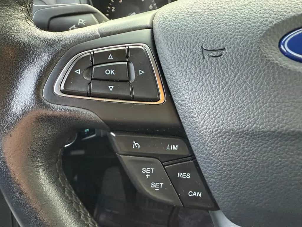 Ford Focus Turnier Business Navi Tempomat AHK 09/2016-photo-12