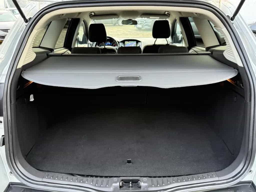 Ford Focus Turnier Business Navi Tempomat AHK 09/2016-photo-20