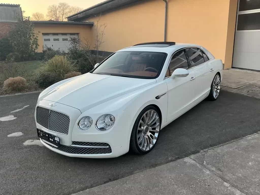 Bentley Continental Flying Spur W12 12/2014-photo-0