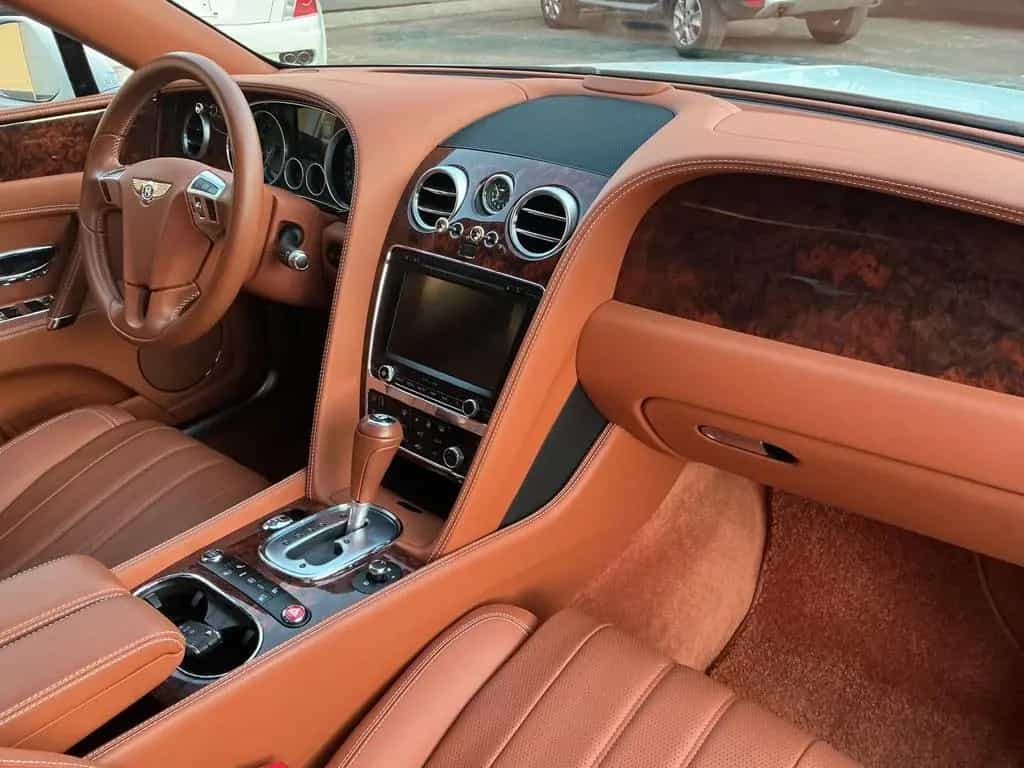 Bentley Continental Flying Spur W12 12/2014-photo-10