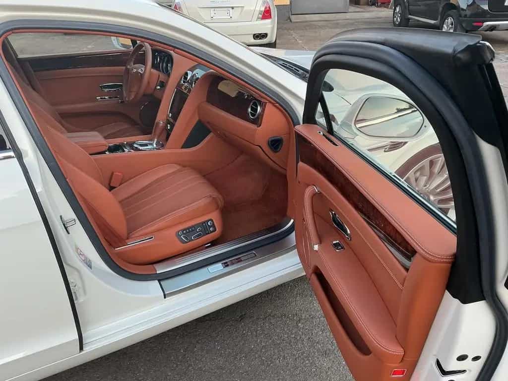 Bentley Continental Flying Spur W12 12/2014-photo-19