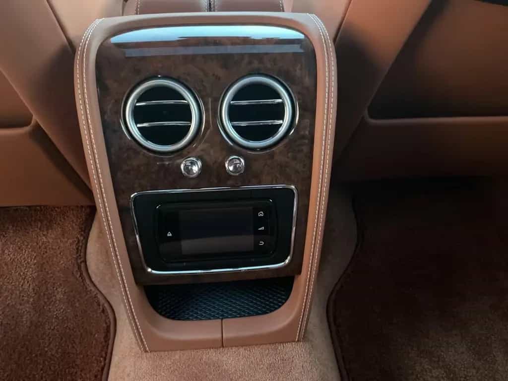 Bentley Continental Flying Spur W12 12/2014-photo-22