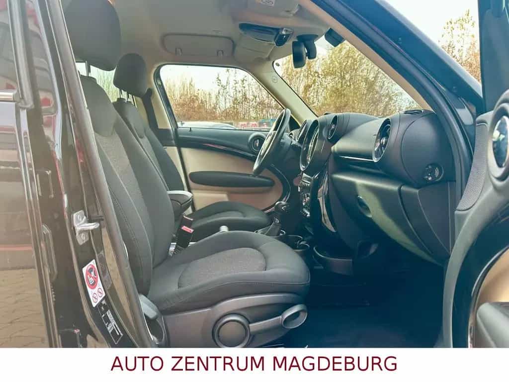MINI Cooper Countryman Cooper D Countryman XENON*NAV*AUTOM*ALU 05/2016-photo-16