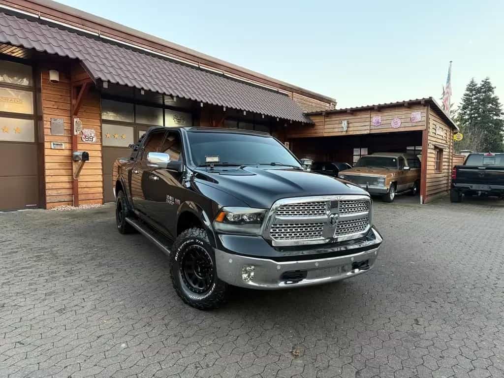 Dodge RAM CLEAN CARFAX*LARAMIE*4X4*AHK*OFFROAD*BÜGEL+LED* 12/2018-photo-13