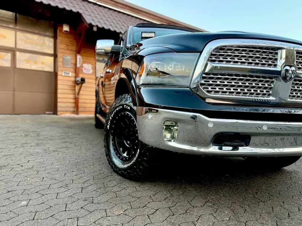 Dodge RAM CLEAN CARFAX*LARAMIE*4X4*AHK*OFFROAD*BÜGEL+LED* 12/2018-photo-16