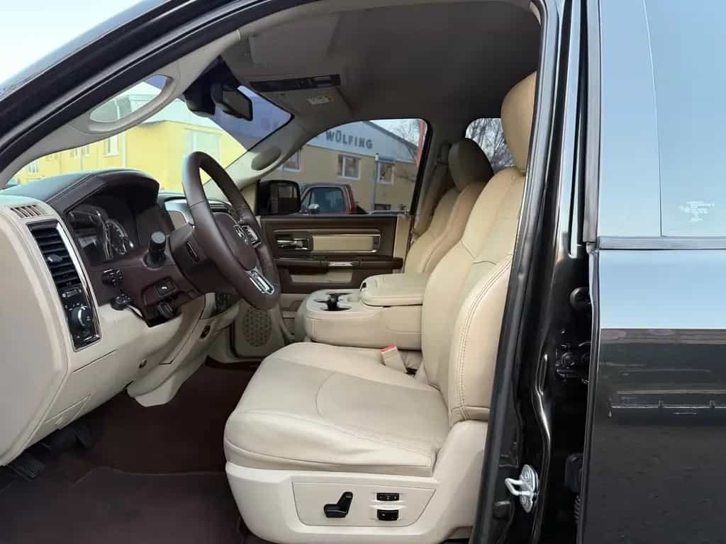 Dodge RAM CLEAN CARFAX*LARAMIE*4X4*AHK*OFFROAD*BÜGEL+LED* 12/2018-photo-38