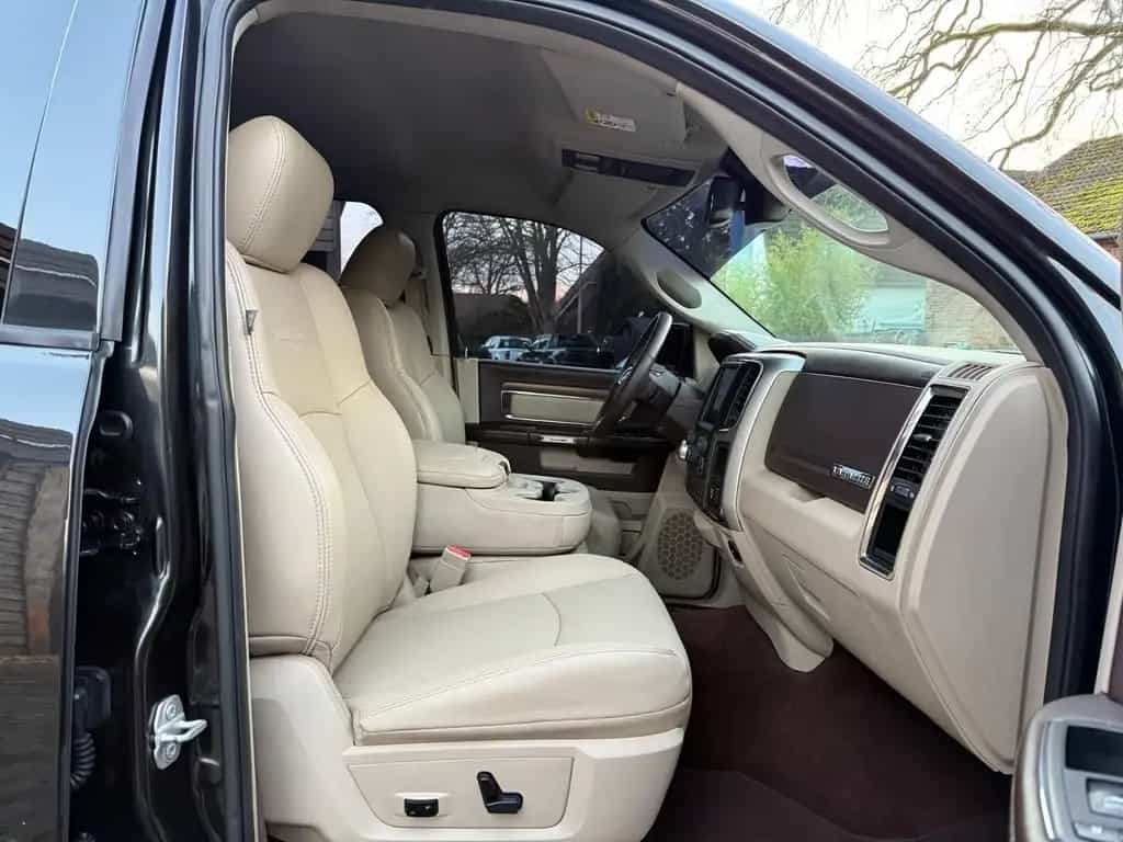 Dodge RAM CLEAN CARFAX*LARAMIE*4X4*AHK*OFFROAD*BÜGEL+LED* 12/2018-photo-46
