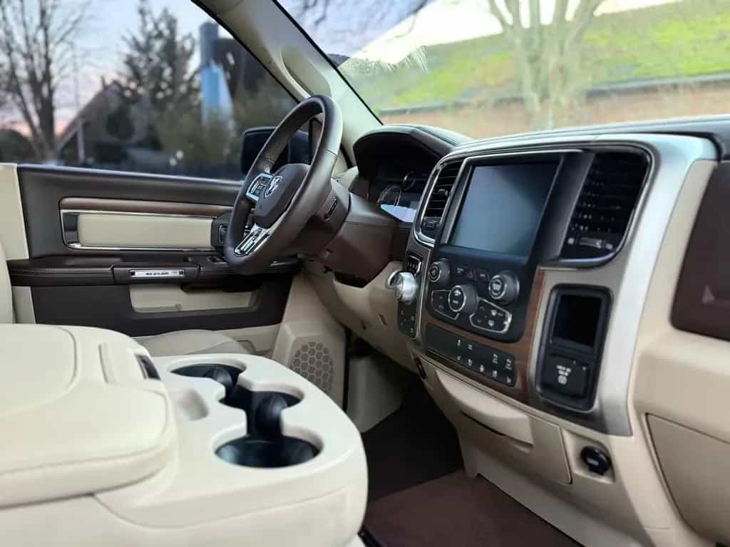 Dodge RAM CLEAN CARFAX*LARAMIE*4X4*AHK*OFFROAD*BÜGEL+LED* 12/2018-photo-48