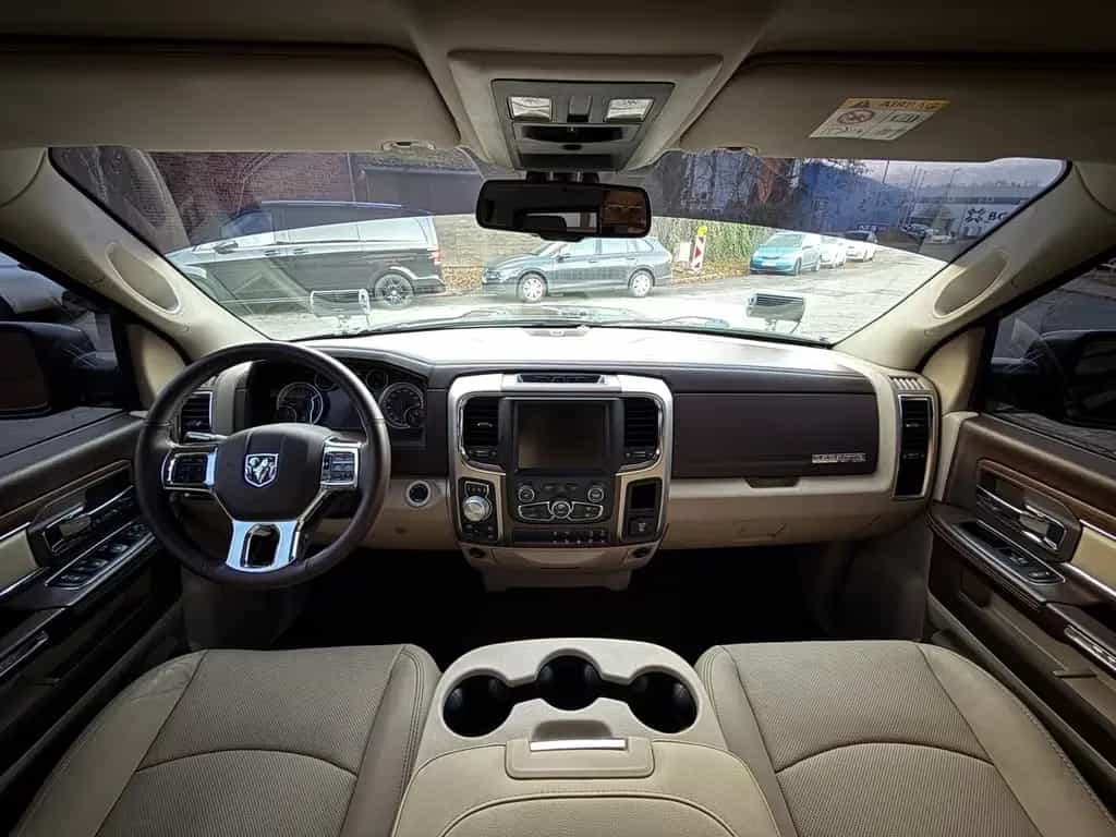 Dodge RAM CLEAN CARFAX*LARAMIE*4X4*AHK*OFFROAD*BÜGEL+LED* 12/2018-photo-49