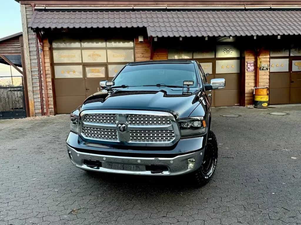 Dodge RAM CLEAN CARFAX*LARAMIE*4X4*AHK*OFFROAD*BÜGEL+LED* 12/2018-photo-6