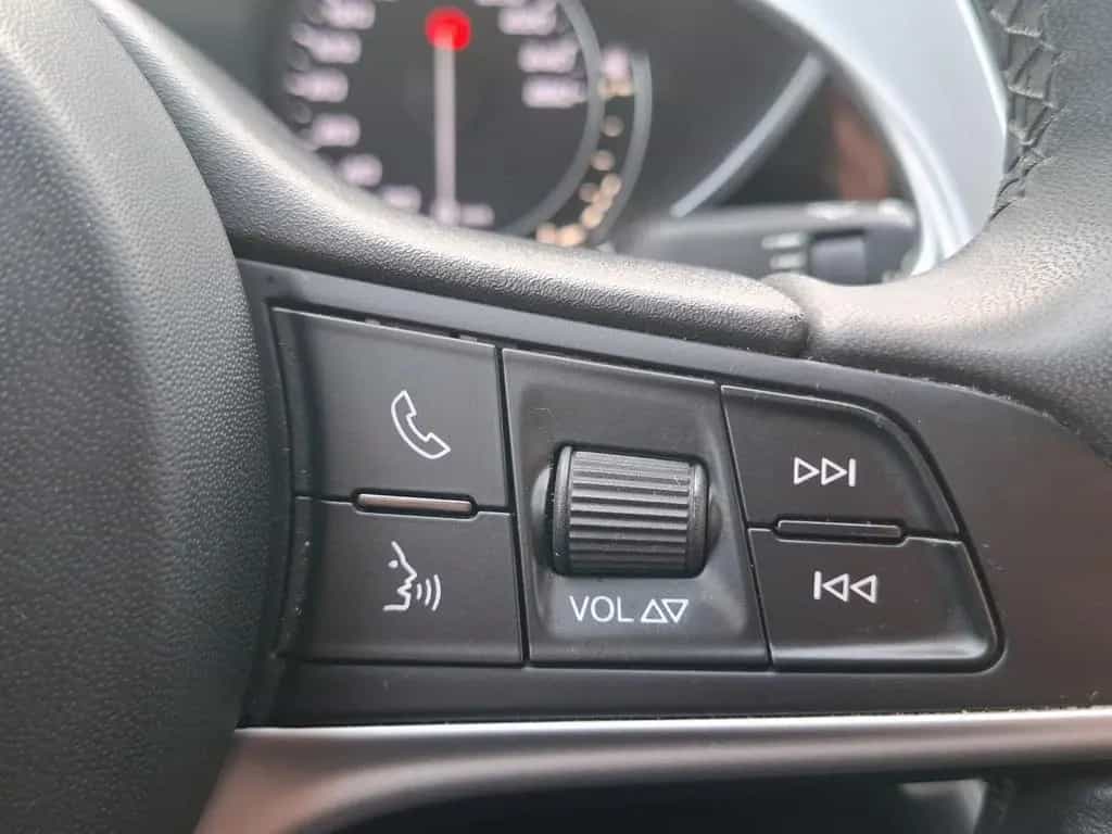 Alfa Romeo Giulia Super 2.0 Turbo 16V Kam.+KeyLess+Pano+SHZ 07/2017-photo-19