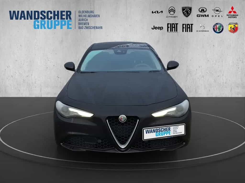 Alfa Romeo Giulia Super 2.0 Turbo 16V Kam.+KeyLess+Pano+SHZ 07/2017-photo-7