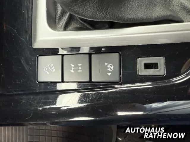 Isuzu D-Max Double Cab 4WD V-CROSS Leder*LED*Mehrzone 04/2021-photo-17