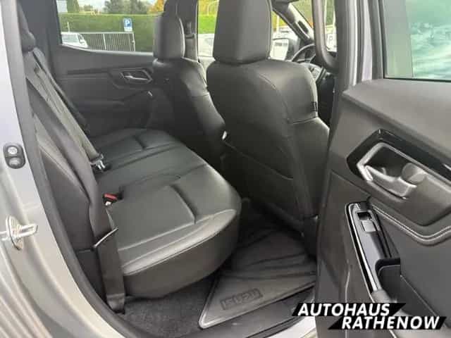 Isuzu D-Max Double Cab 4WD V-CROSS Leder*LED*Mehrzone 04/2021-photo-4