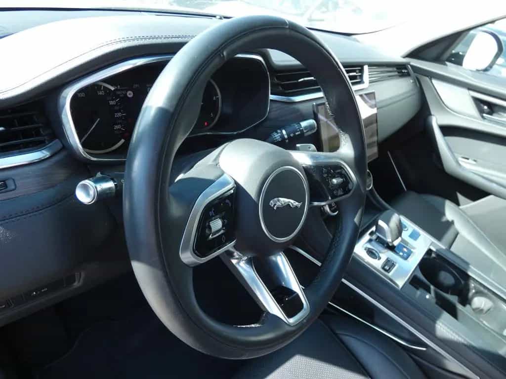 Jaguar F-Pace D 300 R-DYNAMIC SE AWD 05/2022-photo-12