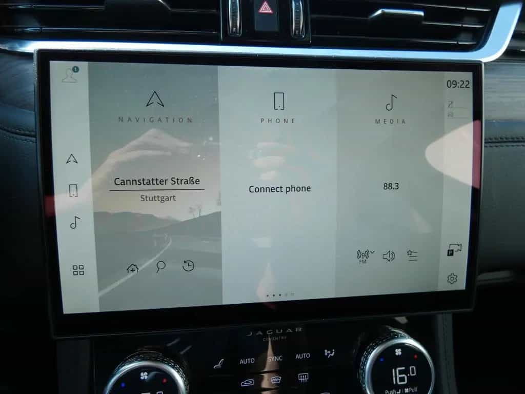 Jaguar F-Pace D 300 R-DYNAMIC SE AWD 05/2022-photo-15