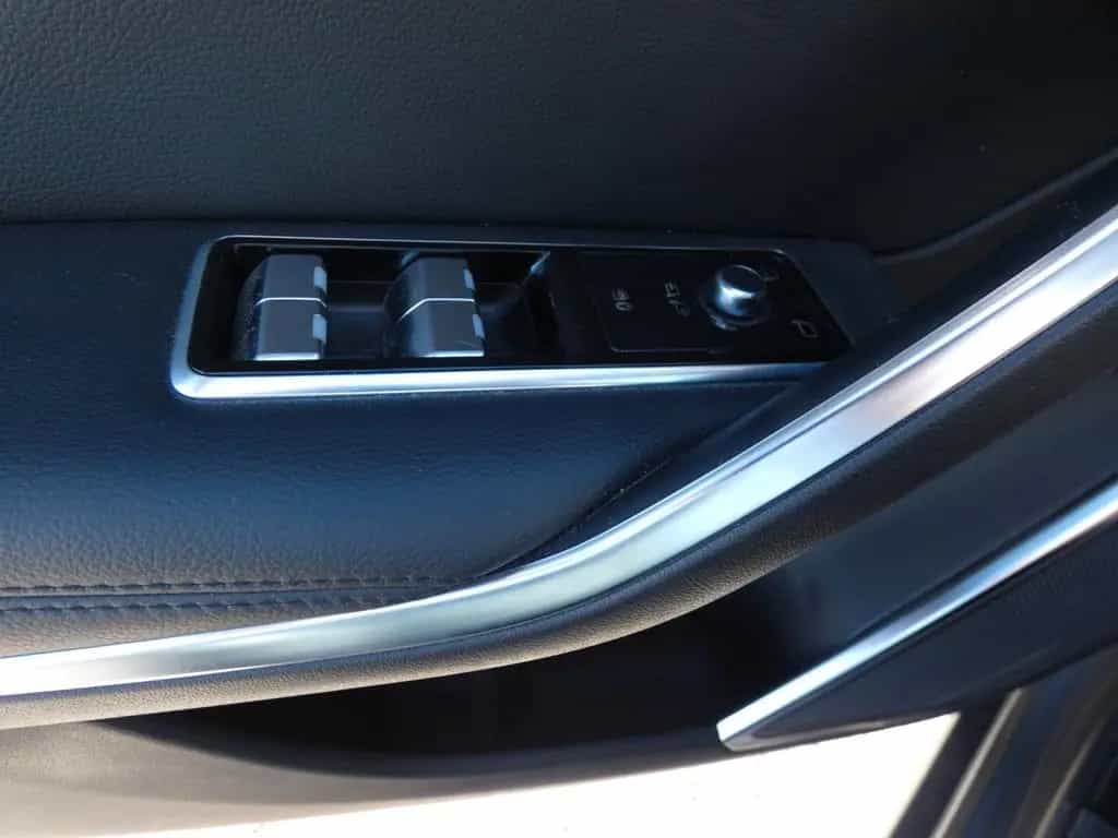 Jaguar F-Pace D 300 R-DYNAMIC SE AWD 05/2022-photo-17