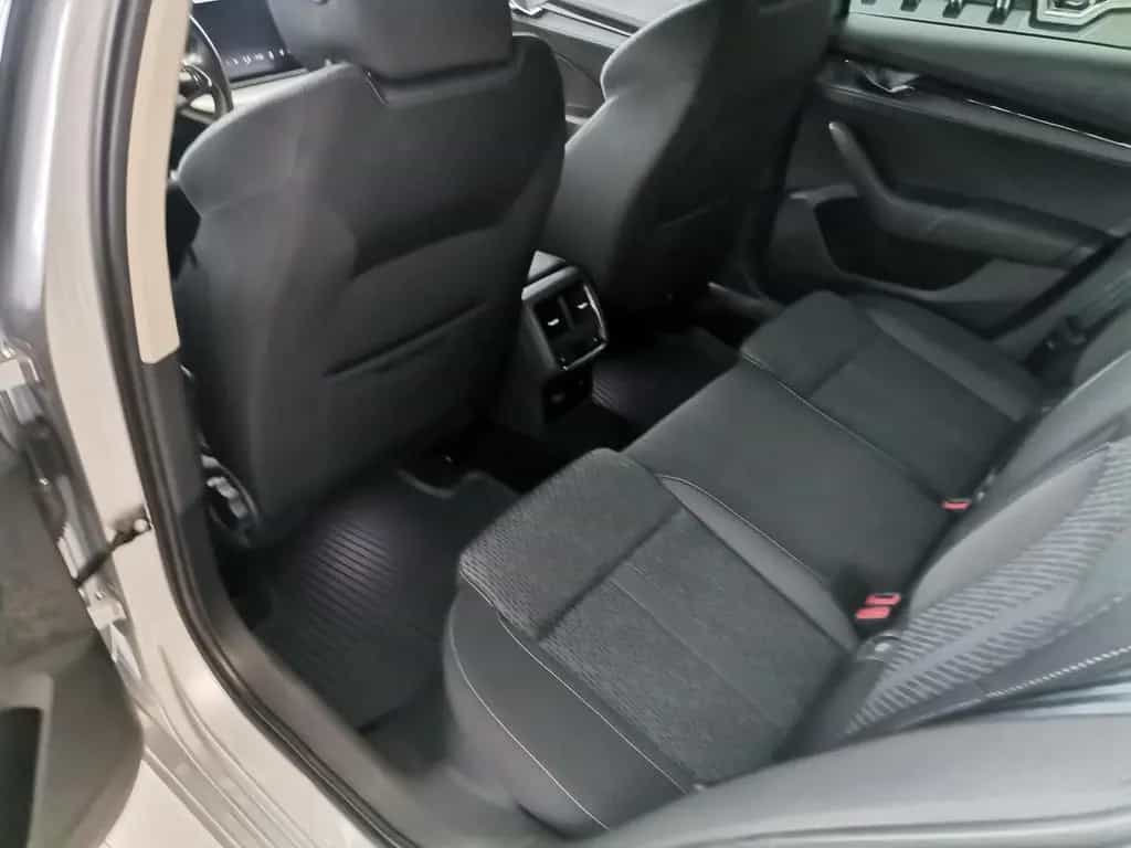 Skoda Octavia 1.5 TSI DSG Clever Matrix|virt.Cock.|Nav 11/2021-photo-10