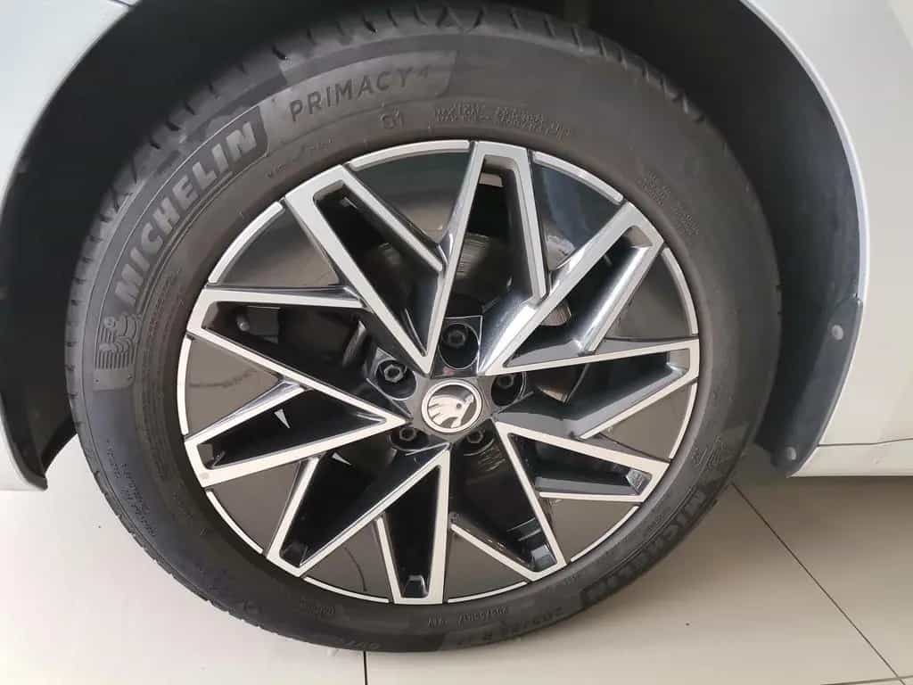 Skoda Octavia 1.5 TSI DSG Clever Matrix|virt.Cock.|Nav 11/2021-photo-7