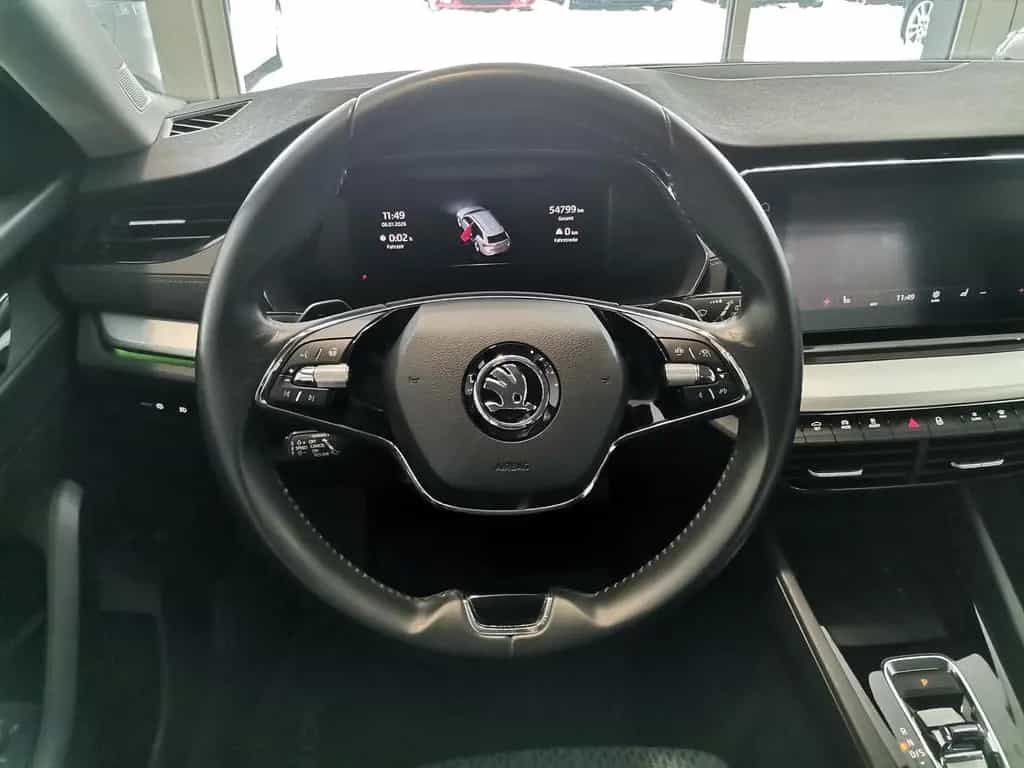 Skoda Octavia 1.5 TSI DSG Clever Matrix|virt.Cock.|Nav 11/2021-photo-9