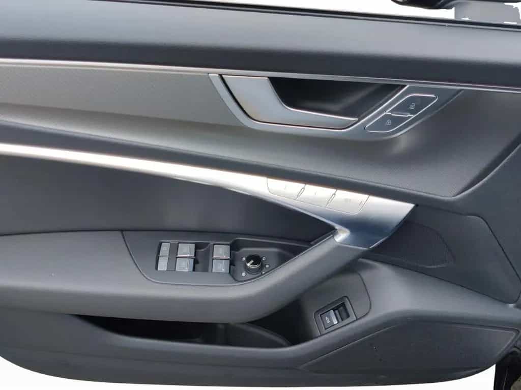 Audi A6 Avant 40 TDI sport 19" eSD AHK HuD LEDER 07/2021-photo-9