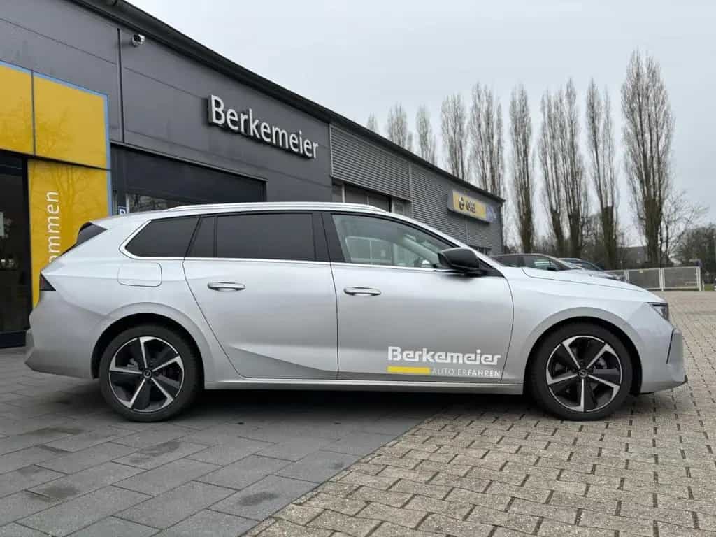 Opel Astra ST Elegance **LED/Navigation/Sitzheizung** 08/2022-photo-1