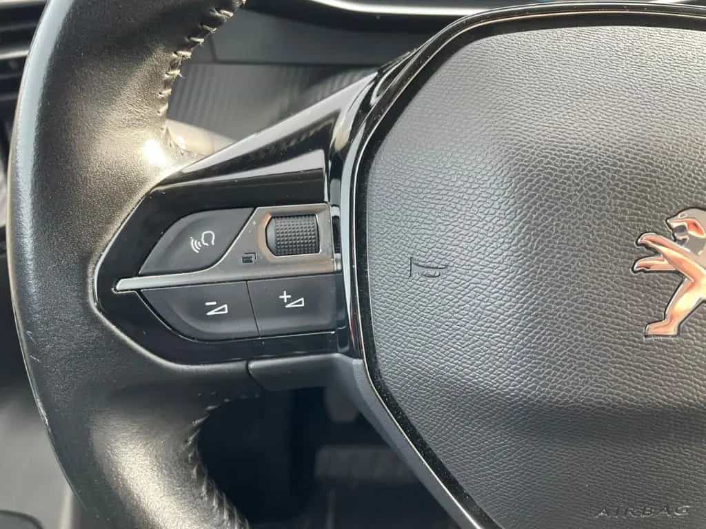 Peugeot 2008 Allure+LEDER+ELSITZ+NAVI+KAMERA+ACC+8FACH+C 02/2020-photo-13