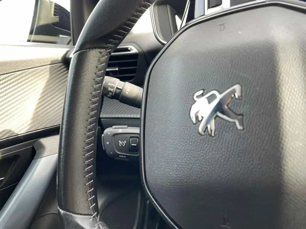 Peugeot 2008 Allure+LEDER+ELSITZ+NAVI+KAMERA+ACC+8FACH+C 02/2020-photo-15