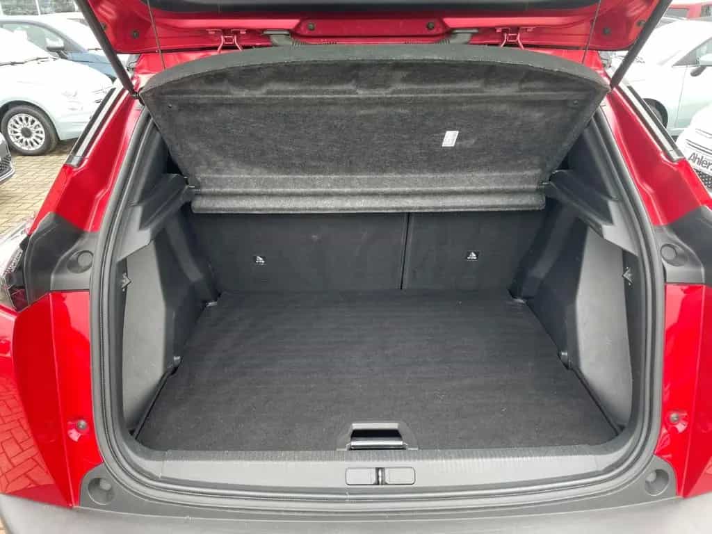 Peugeot 2008 Allure+LEDER+ELSITZ+NAVI+KAMERA+ACC+8FACH+C 02/2020-photo-6