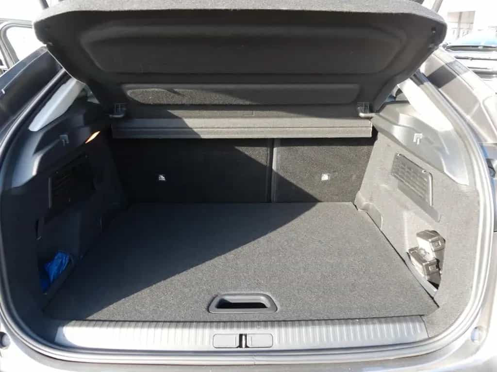 Citroën C4 Lim. Shine 11/2023-photo-14