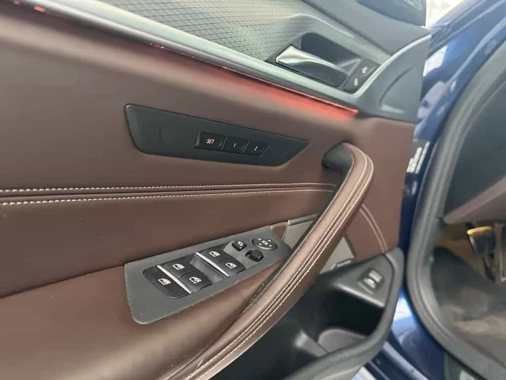 BMW M550 d xDrive* 2 Hand*Garantie bis 11-2026* 06/2019-photo-38