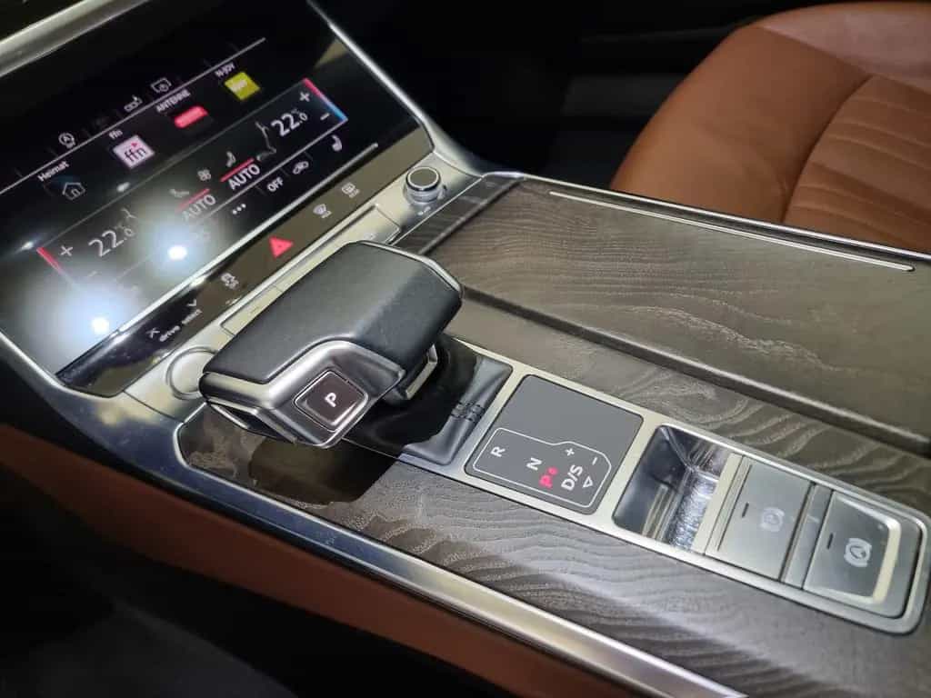 Audi A6 35 TDI LED AHK Navi Pano Leder Kamera 07/2019-photo-12