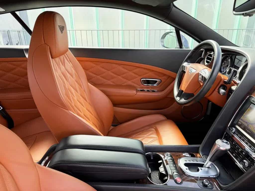 Bentley Continental GT 6.0 W12 4WD Mulliner LM 21" Speed 10/2011-photo-22
