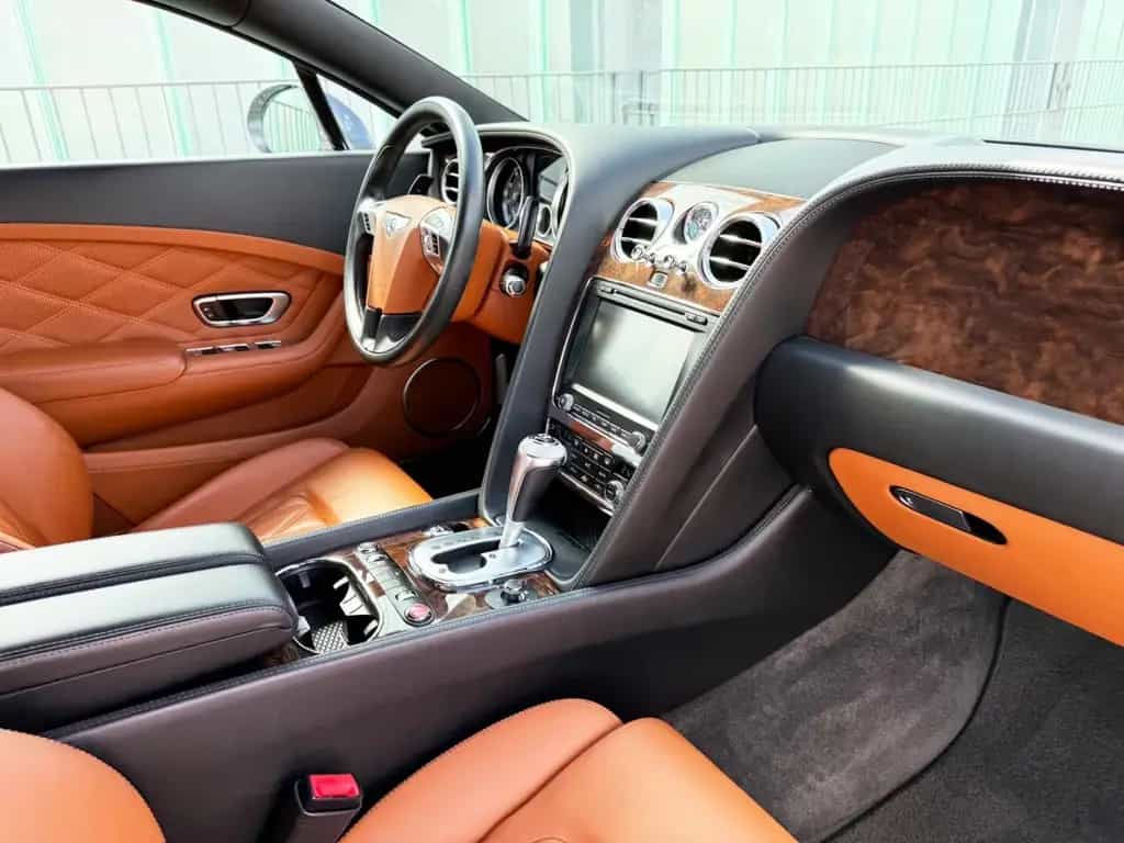 Bentley Continental GT 6.0 W12 4WD Mulliner LM 21" Speed 10/2011-photo-24