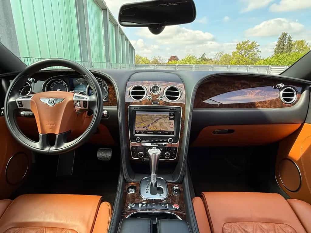 Bentley Continental GT 6.0 W12 4WD Mulliner LM 21" Speed 10/2011-photo-30