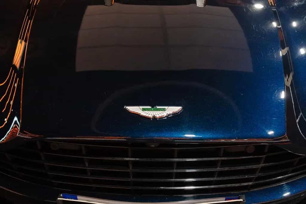 Aston Martin DB11 5.2 V12 09/2017-photo-10