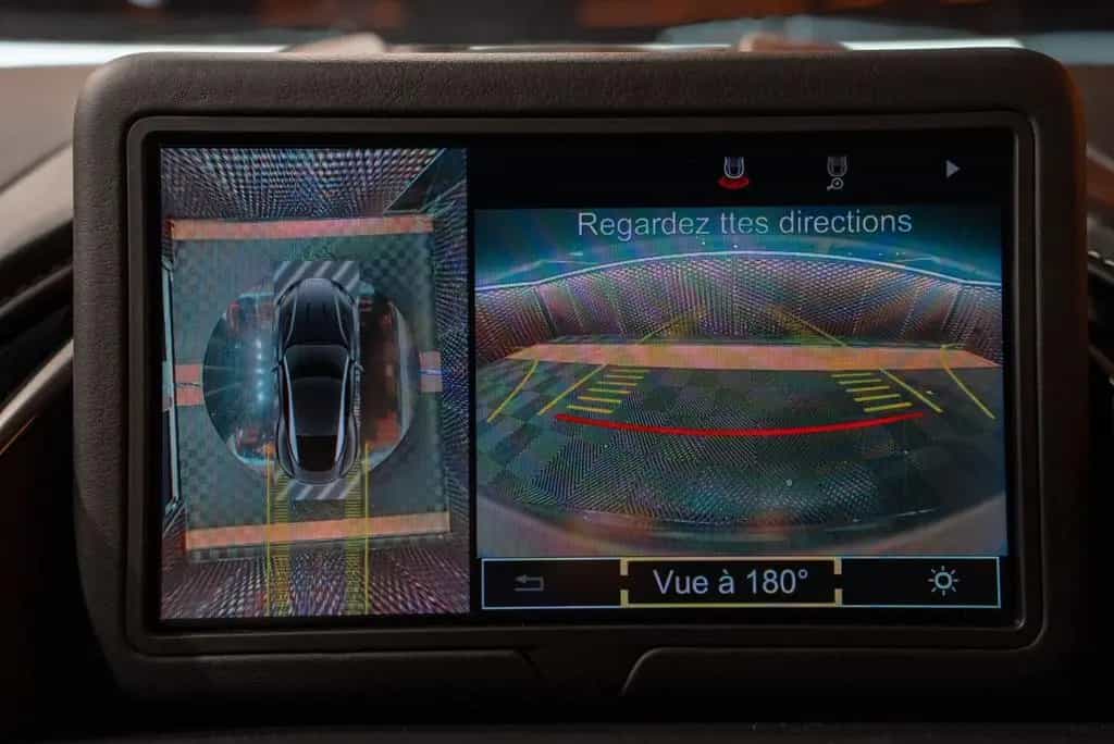 Aston Martin DB11 5.2 V12 09/2017-photo-31