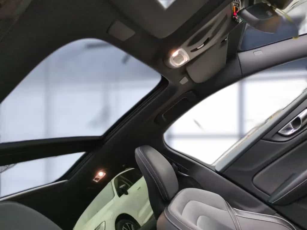 Volvo S60 R Design 05/2022-photo-19