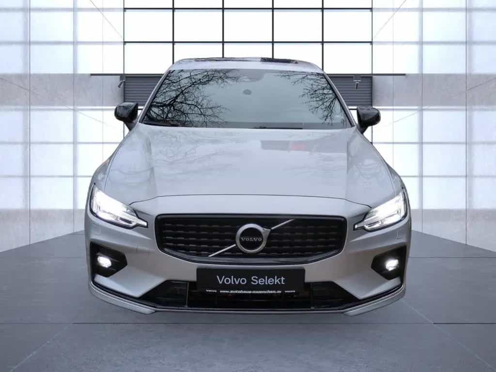 Volvo S60 R Design 05/2022-photo-8