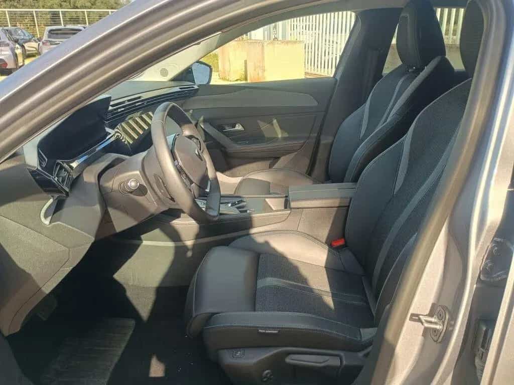 Other Other Peugeot 308 SW 1.2 130cv EAT8 Allure 04/2024-photo-4