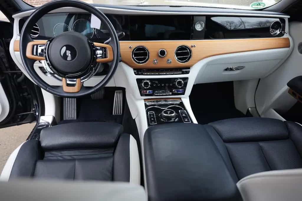Rolls-Royce Ghost Extended Wheelbase EWB Long 09/2020-photo-14