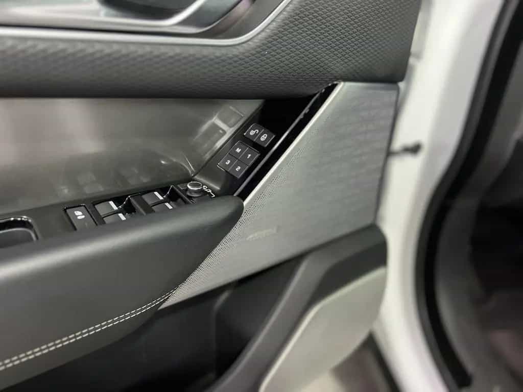 Land Rover Range Rover Rover Velar +PANO+NAVI+CARPLAY+RÜCKFAHRK.+ 08/2017-photo-24