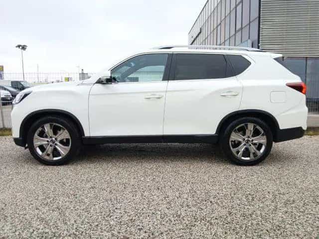 Ssangyong Rexton REXTON 2.2 4WD Icon 8 A/T - GANCIO TRA 04/2022-photo-4