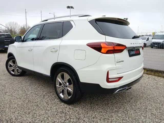 Ssangyong Rexton REXTON 2.2 4WD Icon 8 A/T - GANCIO TRA 04/2022-photo-5