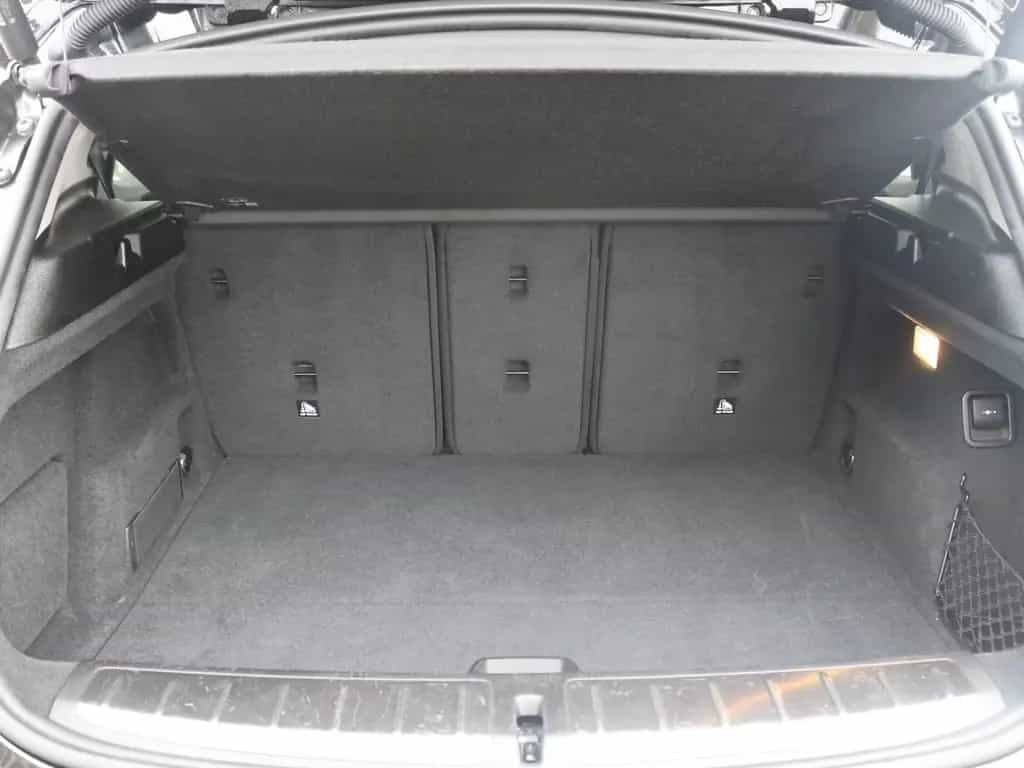 BMW X2 sDrive18i Advantage DAB LED RFK Navi AHK Shz 11/2022-photo-17