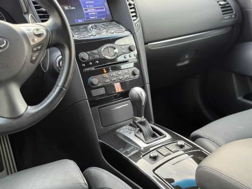 Infiniti QX70 3.7 V6 Navi*SHZ*AHK 12/2018-photo-11