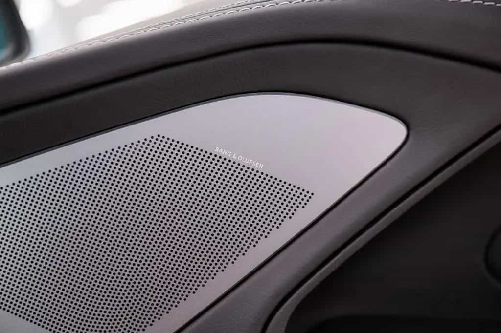 Aston Martin Vanquish S 6.0 V12 | Silver Fox | Bang & Olufsen 02/2018-photo-17