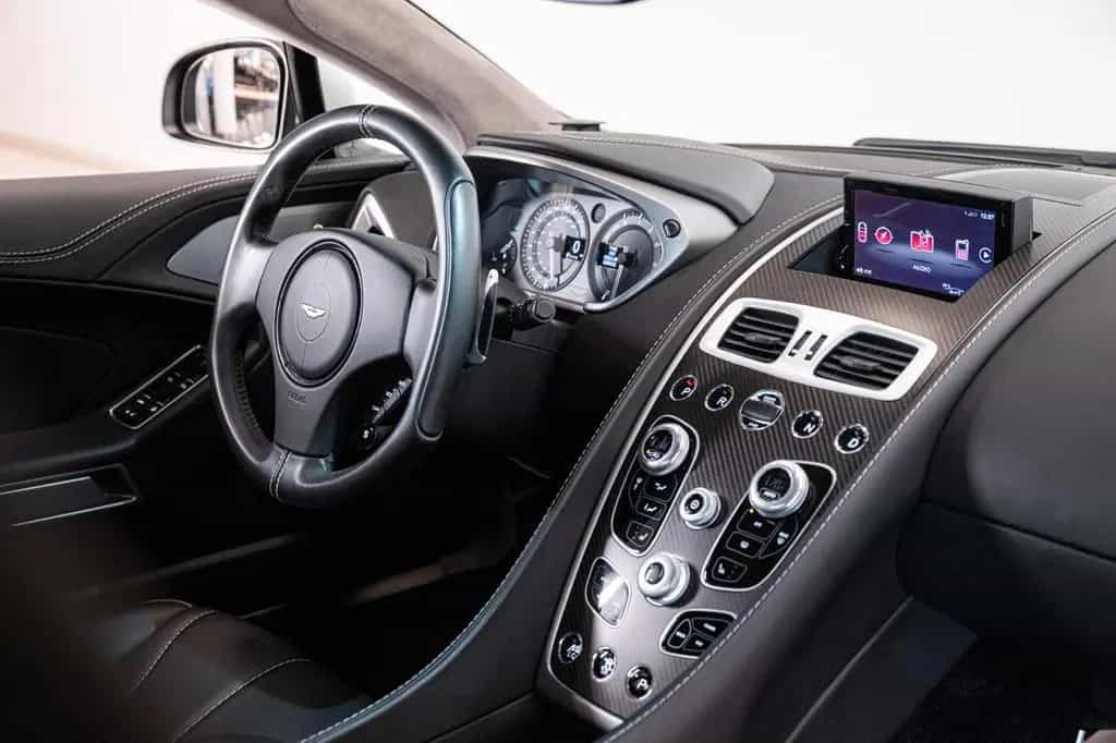 Aston Martin Vanquish S 6.0 V12 | Silver Fox | Bang & Olufsen 02/2018-photo-8
