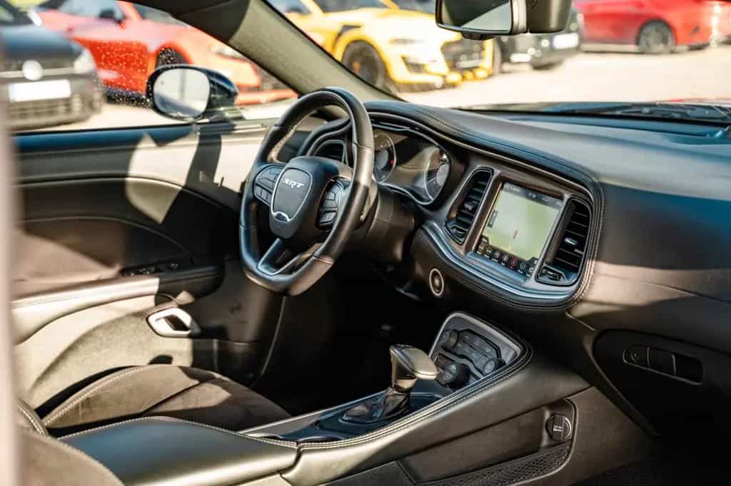Dodge Challenger 5,7 HEMI V8 Leder Kamera 06/2023-photo-23