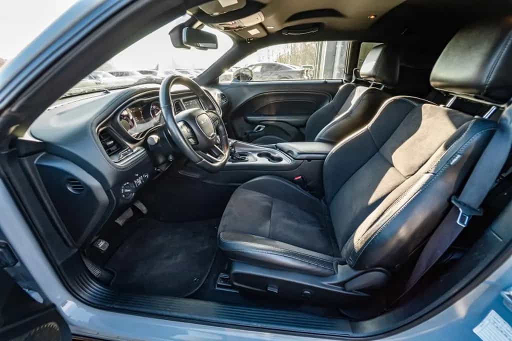 Dodge Challenger 5,7 HEMI V8 Leder Kamera 06/2023-photo-33